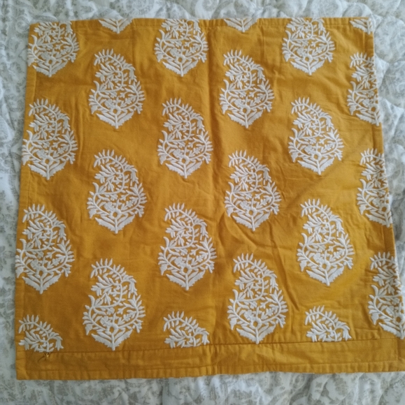 Pottery Barn Accents Pottery Barn 2 X 20 Golden Yellow White